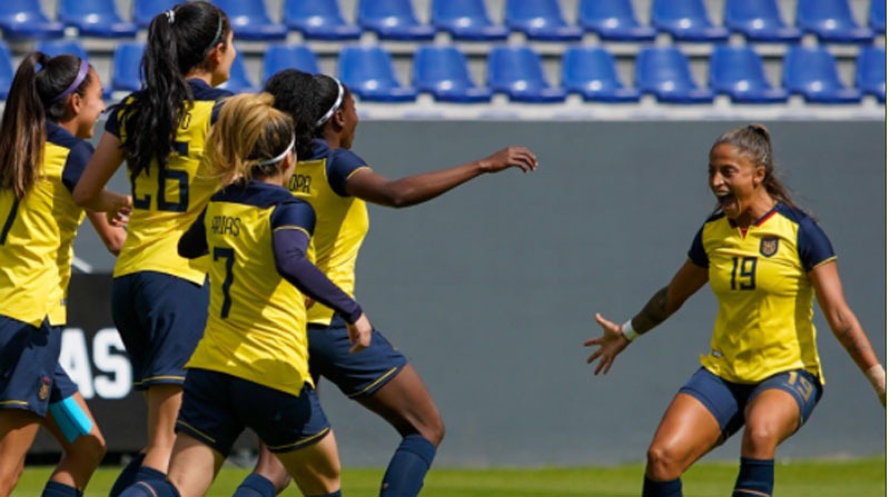 Primeras historias del fútbol femenino en Ecuador La Revista de los